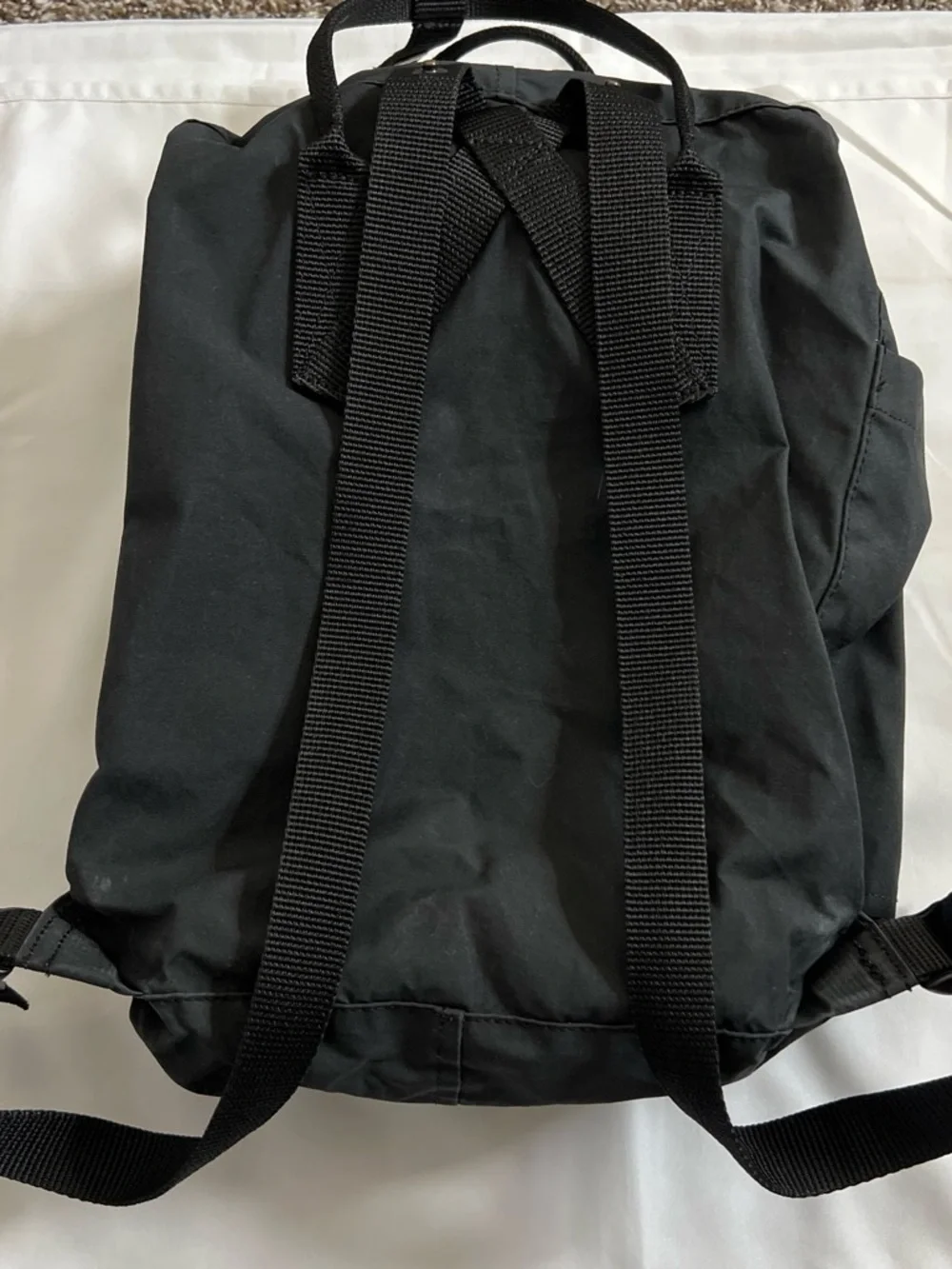 FJALLRAVEN Kånken Backpack